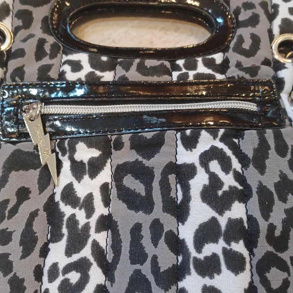 Unique Betsey Johnson Betseyville Quilted Foldover Clutch/Shoulder Bag - Picture 11 of 11